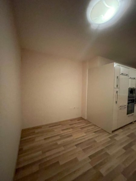 Tirane, shitet Vile 3 Katshe Kati 4, 670 m² 850.000 € (Teg)