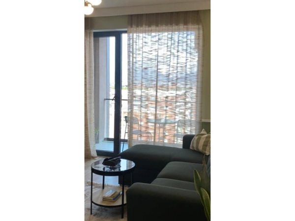 Tirane, jepet me qera apartament 1+1 Kati 8, 57 m² 600 € (Rezidenca Future Home,Unaza e Re)