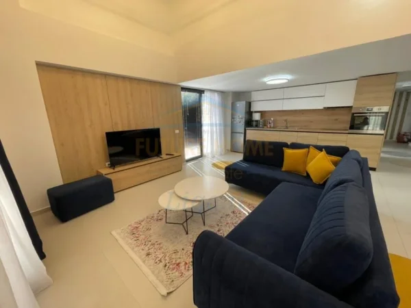 Tirane, jepet me qera apartament duplex 3+1+Ballkon Kati 0, 160 m² 1.470 € (Kodra e Diellit)