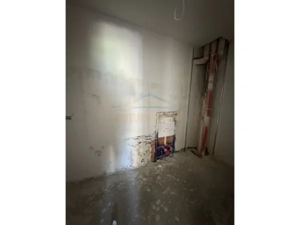 Tirane, shitet apartament 2+1 , 105 m² 170.000 € (Rruga e Kokonozeve, KinoBlock)