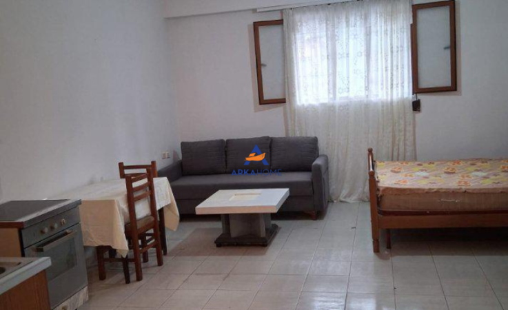 Tirane, jepet me qera garsonier 1+1 Kati 0, 34 m² 155 € 