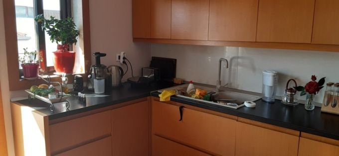 Tirane, jepet me qera apartament 2+1+Ballkon Kati 2, 15 m² 600 € (Linze)