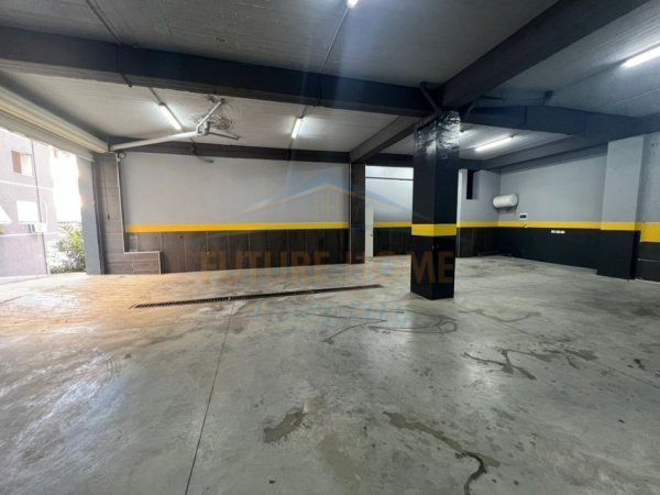 Tirane, jap me qera ambjent biznesi Kati 0, 260 m² 1.800 € (LIQENI I THATE)