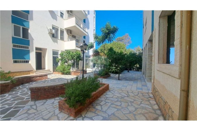 Vlore, shitet apartament 1+1+Ballkon , 46 m² (Rr. Dhimiter Konomi)