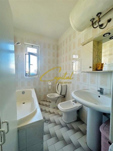 Tirane, shitet apartament 2+1 Kati 5, 78 m² 150.000 € (ISH TREGU ELEKTRIK)