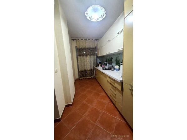 Tirane, shitet 1+1 Kati 2, 83 m² 88.000 € (Fresk)