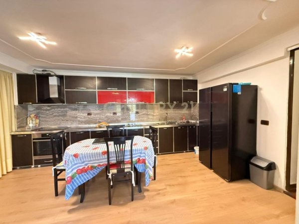 Tirane, shitet 2+1+Ballkon Kati 2, 101 m² 285.000 € (Myslym Shyri)