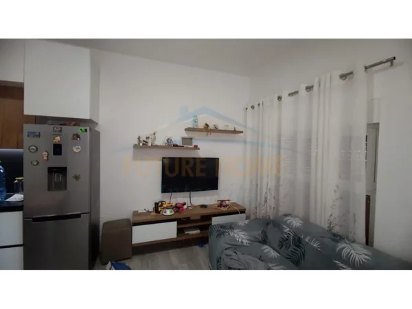 Tirane, shitet apartament 2+1+Ballkon Kati 3, 99 m² 175.000 € (KOMPLEKSI MANGALEM)