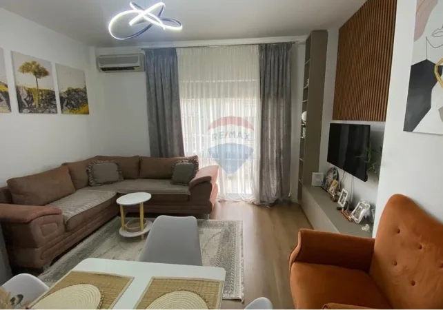 Tirane, shitet apartament 1+1 Kati 1, 50 m² 92.000 € (rruga Sotir Caci)