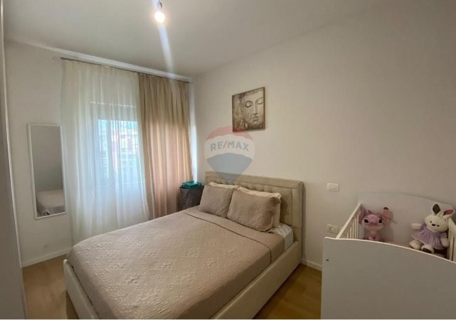 Tirane, shitet apartament 1+1 Kati 1, 50 m² 92.000 € (rruga Sotir Caci)