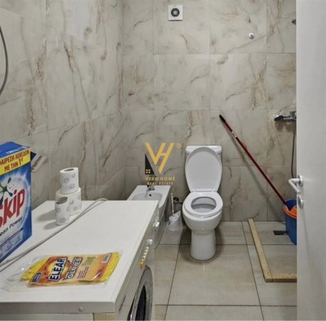 Tirane, jepet me qera apartament 1+1+Ballkon Kati 2, 63 m² 500 € (KOPSHTI BOTANIK)