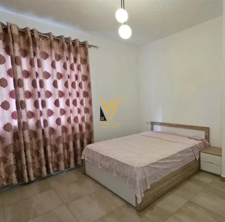 Tirane, jepet me qera apartament 1+1+Ballkon Kati 2, 63 m² 500 € (KOPSHTI BOTANIK)