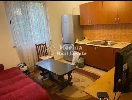 Tirane, jepet me qera shtepi 1+1 Kati 1, 55 m² 250 € (Rruga Fuat Toptani)