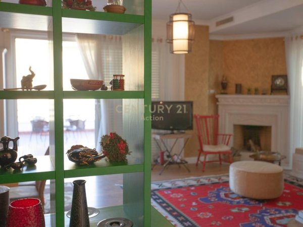 Tirane, jepet me qera apartament 2+1 Kati 6, 190 m² 1.950 € (Liqeni Thate)