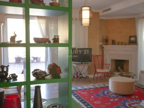 Tirane, jepet me qera apartament 2+1 Kati 6, 190 m² 1.950 € (Liqeni Thate)