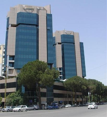 Tirane, jepet me qera zyre Kati 10, 440 m² 19.000 € (Kullat Binjake)