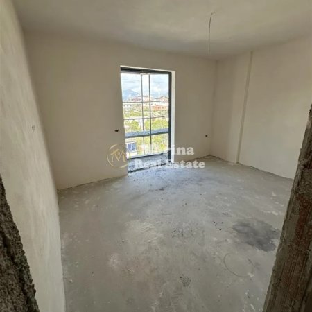 Tirane, shitet apartament 1+1 Kati 3, 62 m² 73.000 € (Rruga Lidhja e Prizrenit)