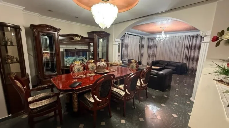 Tirane, jepet me qera apartament 3+1 Kati 3, 121 m² 750 € (komuna parisit)