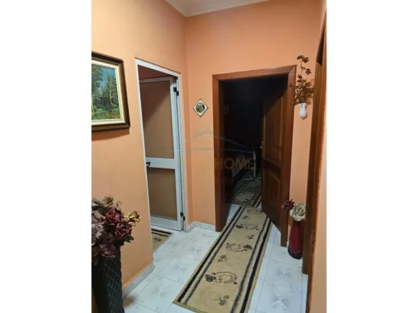 Tirane, shitet apartament 1+1 Kati 4, 45 m² 105.000 € 