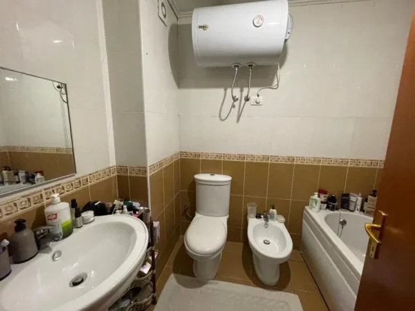 Tirane, shitet apartament+verande | Penthouse 2+1+Ballkon Kati 3, 113 m² 310.000 € (Kristal Center)