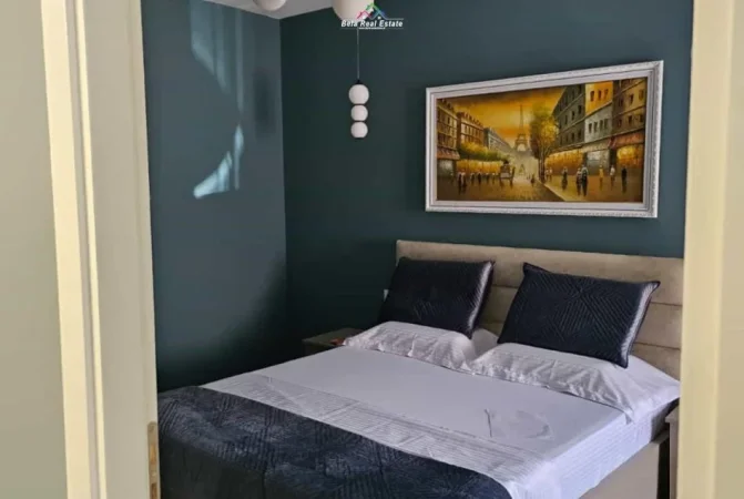 Tirane, jepet me qera apartament 1+1 Kati 1, 50 m² 700 € (Rruga Fortuzi)