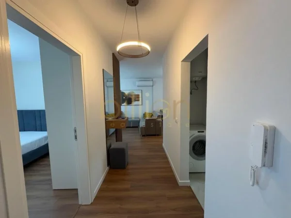 Tirane, qira 2+1+Ballkon , 93 m² (Shkolla Kuqe)