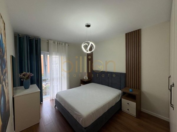 Tirane, qira 2+1+Ballkon , 93 m² (Shkolla Kuqe)