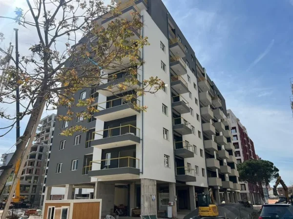 Tirane, shitet zyre Kati 2, 498 m² 1.045.000 € (LAPRAKE)