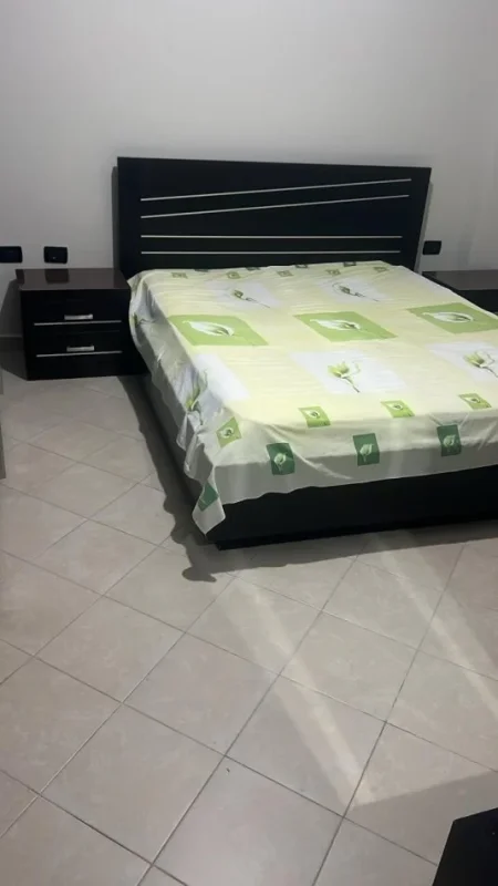 Shqiperi, jepet me qera apartament 1+1+Ballkon Kati 3, 40 m² 380 € (Spitali Amerikan 2)