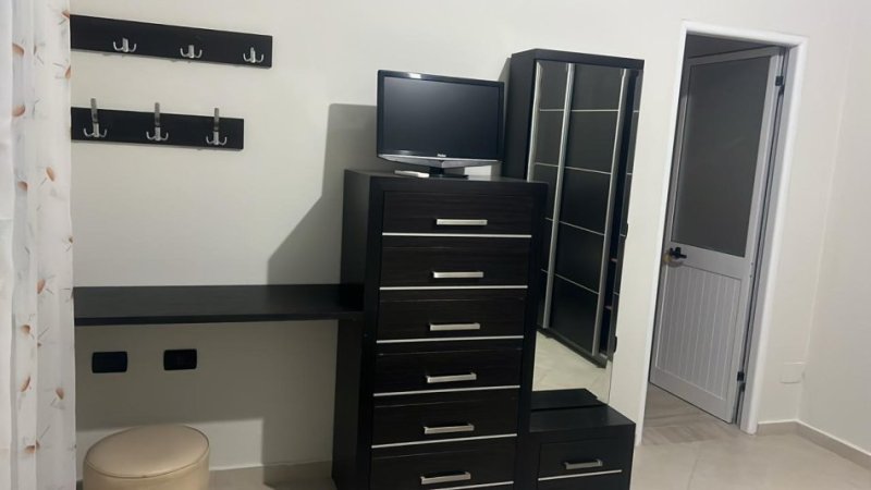 Shqiperi, jepet me qera apartament 1+1+Ballkon Kati 3, 40 m² 380 € (Spitali Amerikan 2)