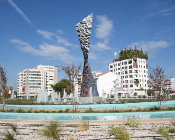 Tirane, shitet apartament 3+1+Aneks+Ballkon Kati 7, 169 m² 350.000 € (rruga e durresit)