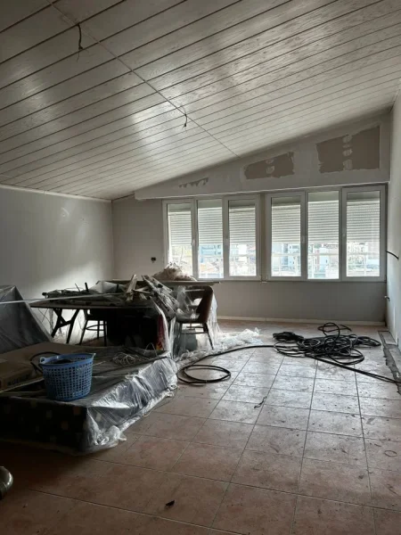 Tirane, shitet apartament 2+1 Kati 5, 200.000 € 