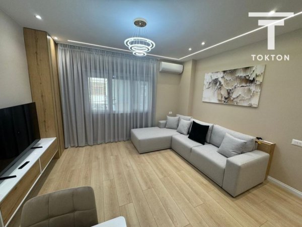 Tirane, shitet apartament 2+1 , 93 m² 250.000 € (Myslym Shyri)