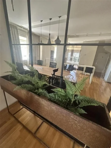 Tirane, jepet me qera Kati 6, 140 m² 3.800 € (BLLOKU)