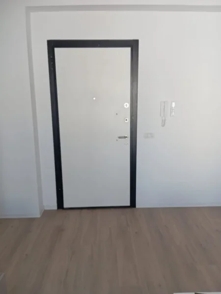 !!Dhene!!Durres, jepet me qera apartament 1+1+Ballkon Kati 4, 70 m² 370 € (Tregu i Madh Industrial)