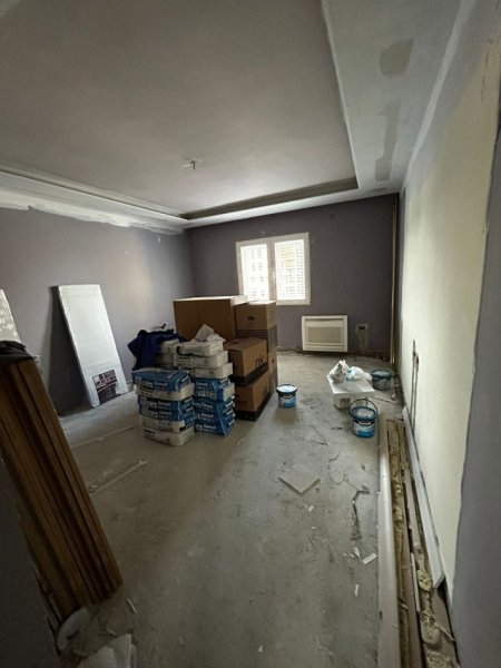 Tirane, shitet apartament 2+1 Kati 5, 200.000 € 