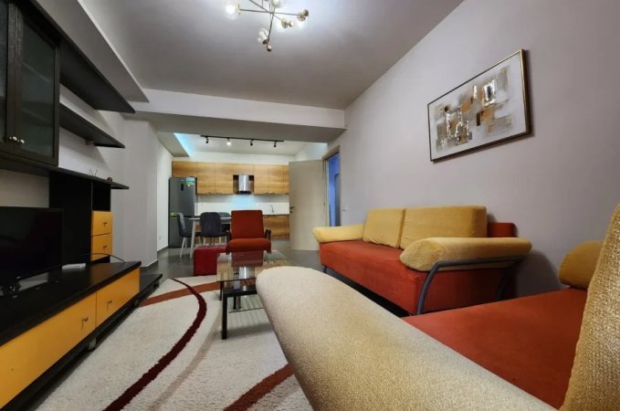 Tirane, jepet me qera apartament 1+1+Ballkon Kati 1, 68 m² 450 € (Kodra e Diellit 1)