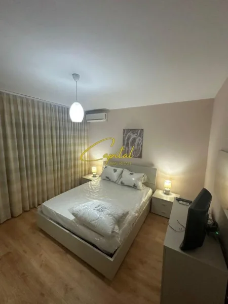 Tirane, jepet me qera apartament 2+1 Kati 2, 81 m² 650 € (ISH FUSHA AVIACIONIT)