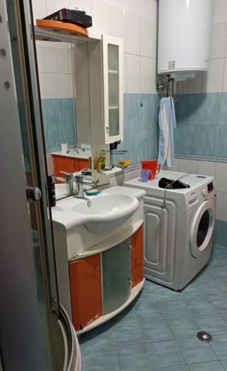 Tirane, jepet me qera apartament 2+1 Kati 5, 90 m² 500 € (DON BOSKO)