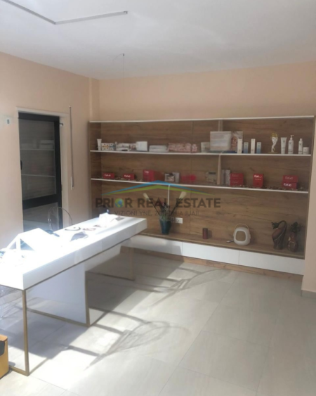 Tirane, shitet apartament 3+1 Kati 8, 116 m² 261.000 € (Qender , Vila Gold)