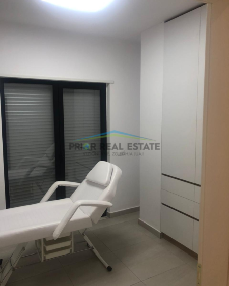 Tirane, shitet apartament 3+1 Kati 8, 116 m² 261.000 € (Qender , Vila Gold)