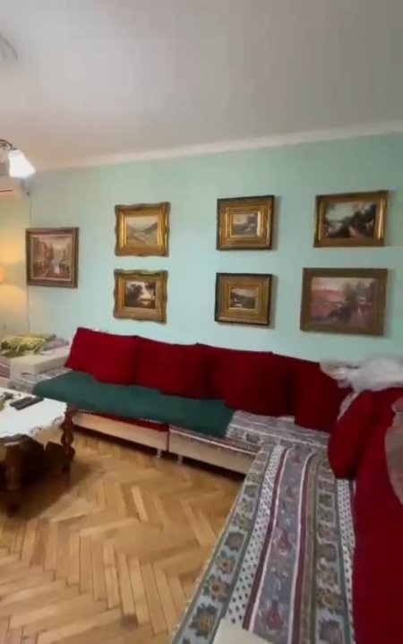 Tirane, shitet apartament 2+1 Kati 4, 184.000 € 