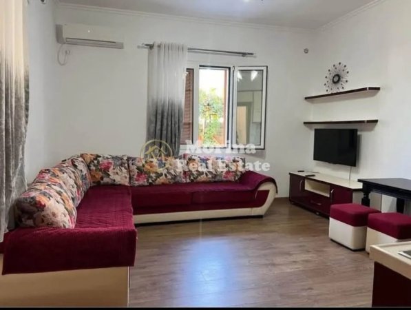 Tirane, jepet me qera apartament duplex 2+1 Kati 1, 75 m² 550 € (Rruga Salaudin Gabrani)