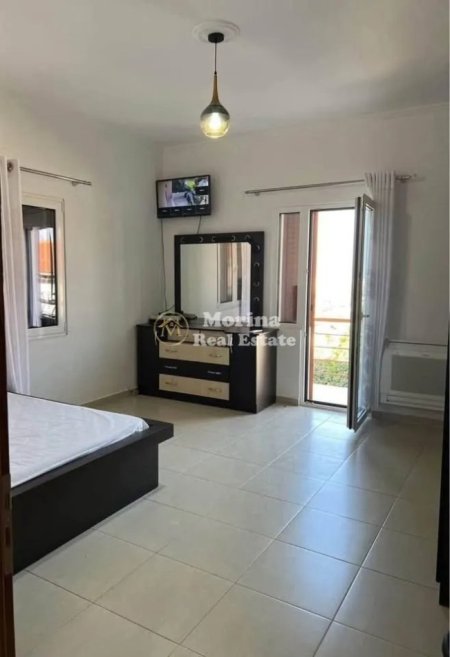 Tirane, jepet me qera apartament duplex 2+1 Kati 1, 75 m² 550 € (Rruga Salaudin Gabrani)