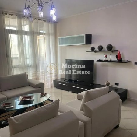 Tirane, jepet me qera apartament 3+1 Kati 8, 130 m² 1.000 € (Rruga Qemal Stafa)