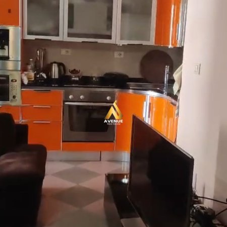 Tirane, jepet me qera apartament 2+1+Aneks Kati 8, 95 m² 780 € (Rruga Nikolla Tupe)