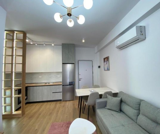 Tirane, jepet me qera apartament 1+1 Kati 3, 50 m² 400 € (Fresku)