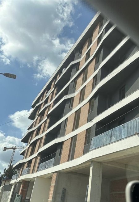 Tirane, shitet apartament 1+1 Kati 5, 62 m² 73.000 € (PASKUQAN)