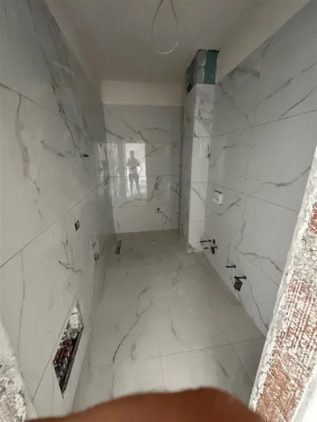 Tirane, shitet apartament 1+1 Kati 5, 62 m² 73.000 € (PASKUQAN)