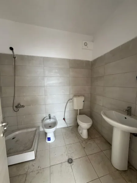 Tirane, shitet apartament 2+1+Aneks+Ballkon Kati 9, 200 m² 180.000 € (PALLATET FRATAR)